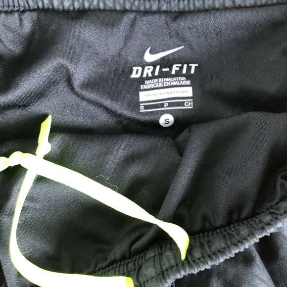 Nike Dri Fit shorts - Picture 2 of 2